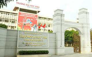 Kỷ luật cảnh cáo 2 cán bộ Trường Đại học Vinh bị sinh viên tố 'gạ tình'