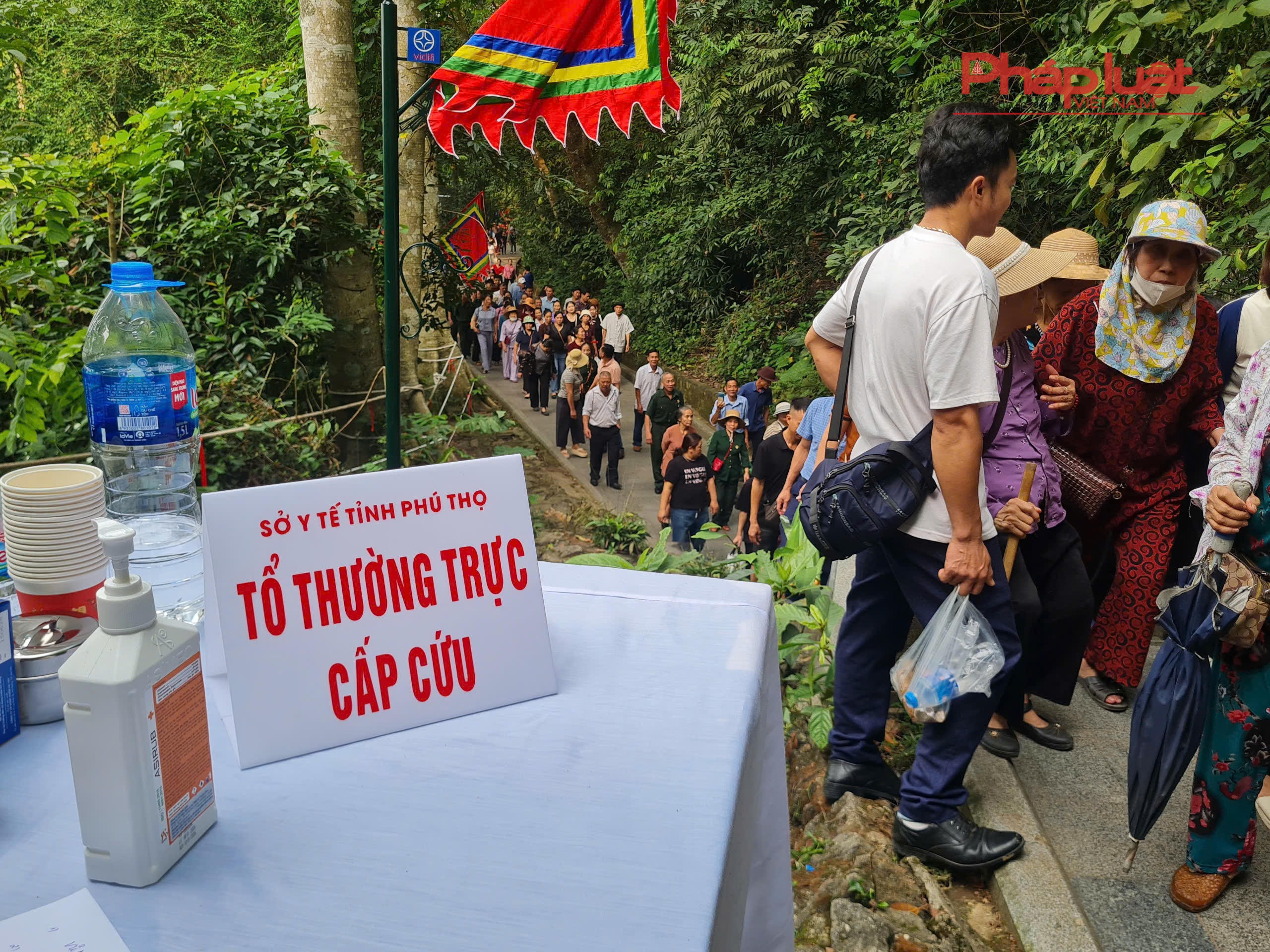Sở Y tế địa phương bố trí các tổ Thường trực cấp cứu phòng các trường hợp bất trắc xảy ra đối với du khách.