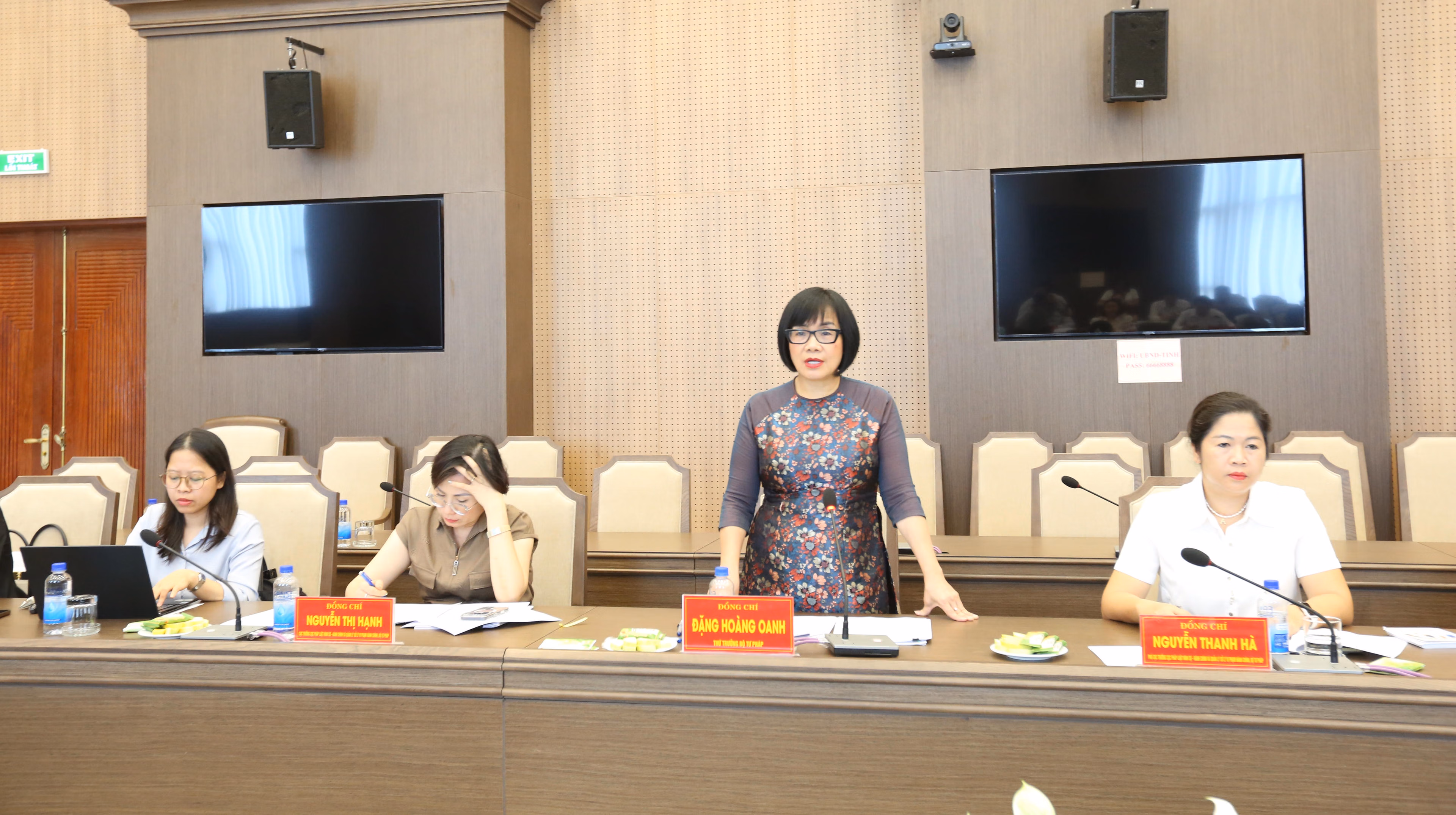 Ảnh đại diện Thứ trưởng Đặng Hoàng Oanh kiểm tra công tác thi hành pháp luật về xử lý vi phạm hành chính tại Lào Cai