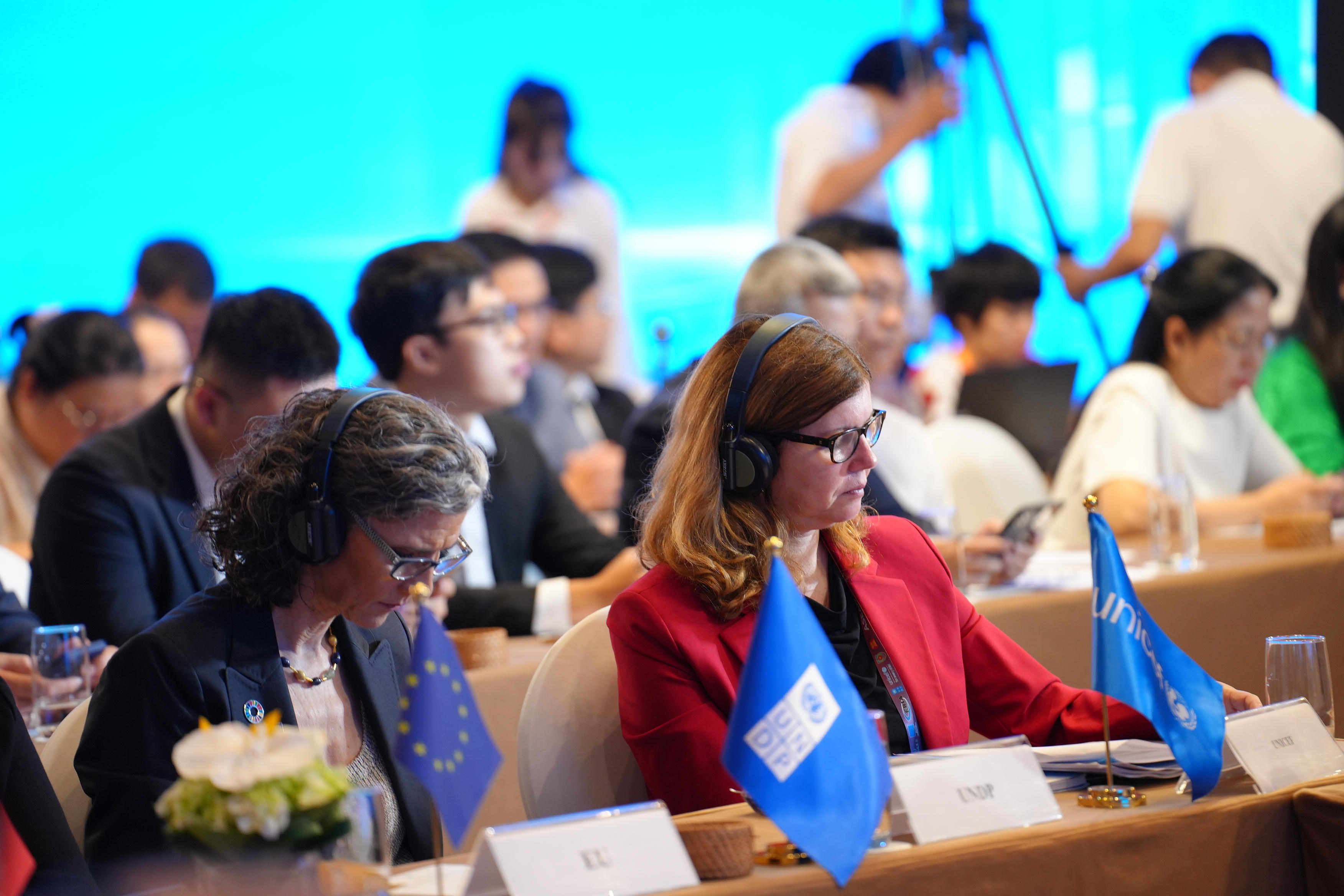 Kết nối t&igrave;nh hữu nghị tại Diễn đ&agrave;n Ph&aacute;p luật ASEAN 2026