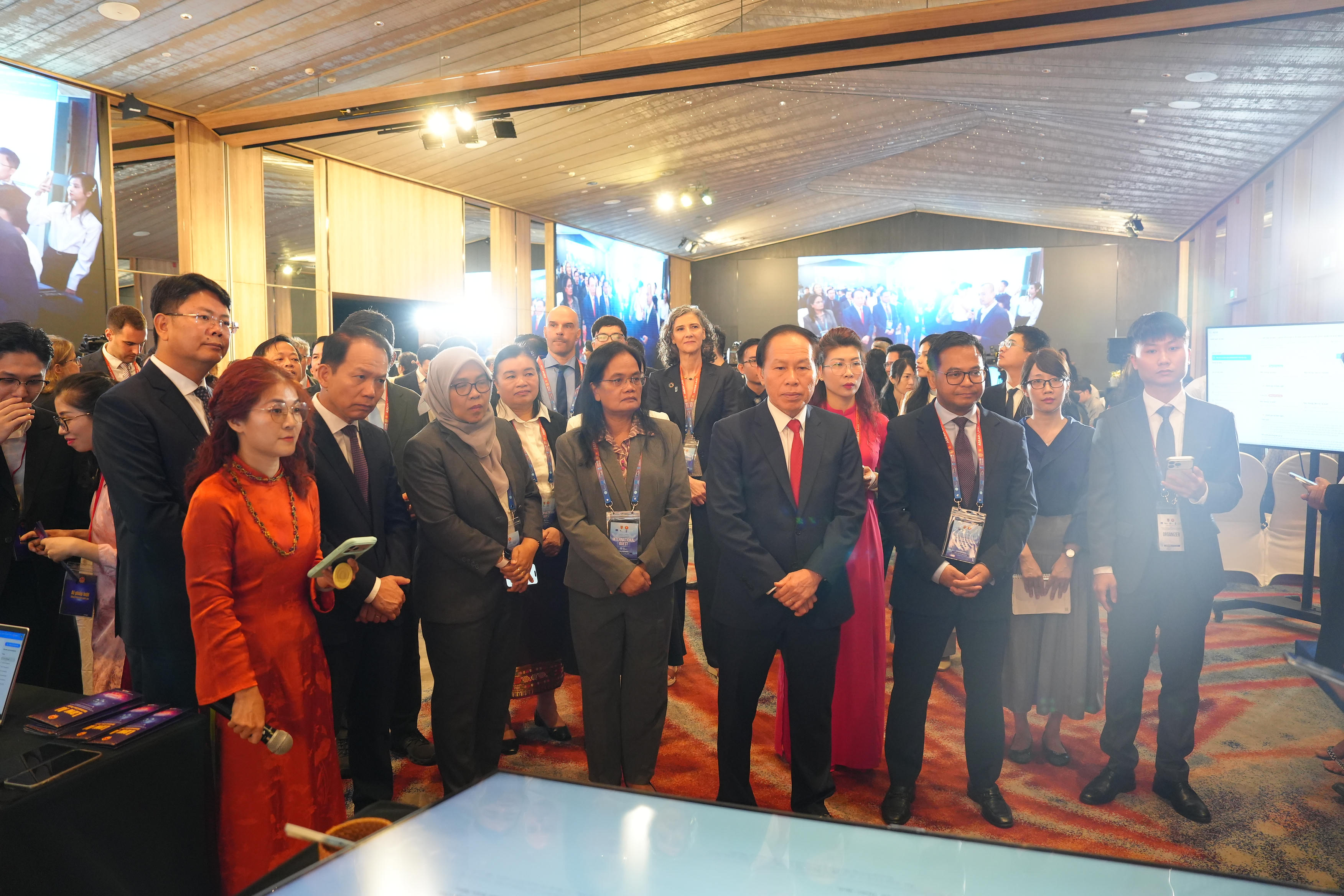 Kết nối t&igrave;nh hữu nghị tại Diễn đ&agrave;n Ph&aacute;p luật ASEAN 2026