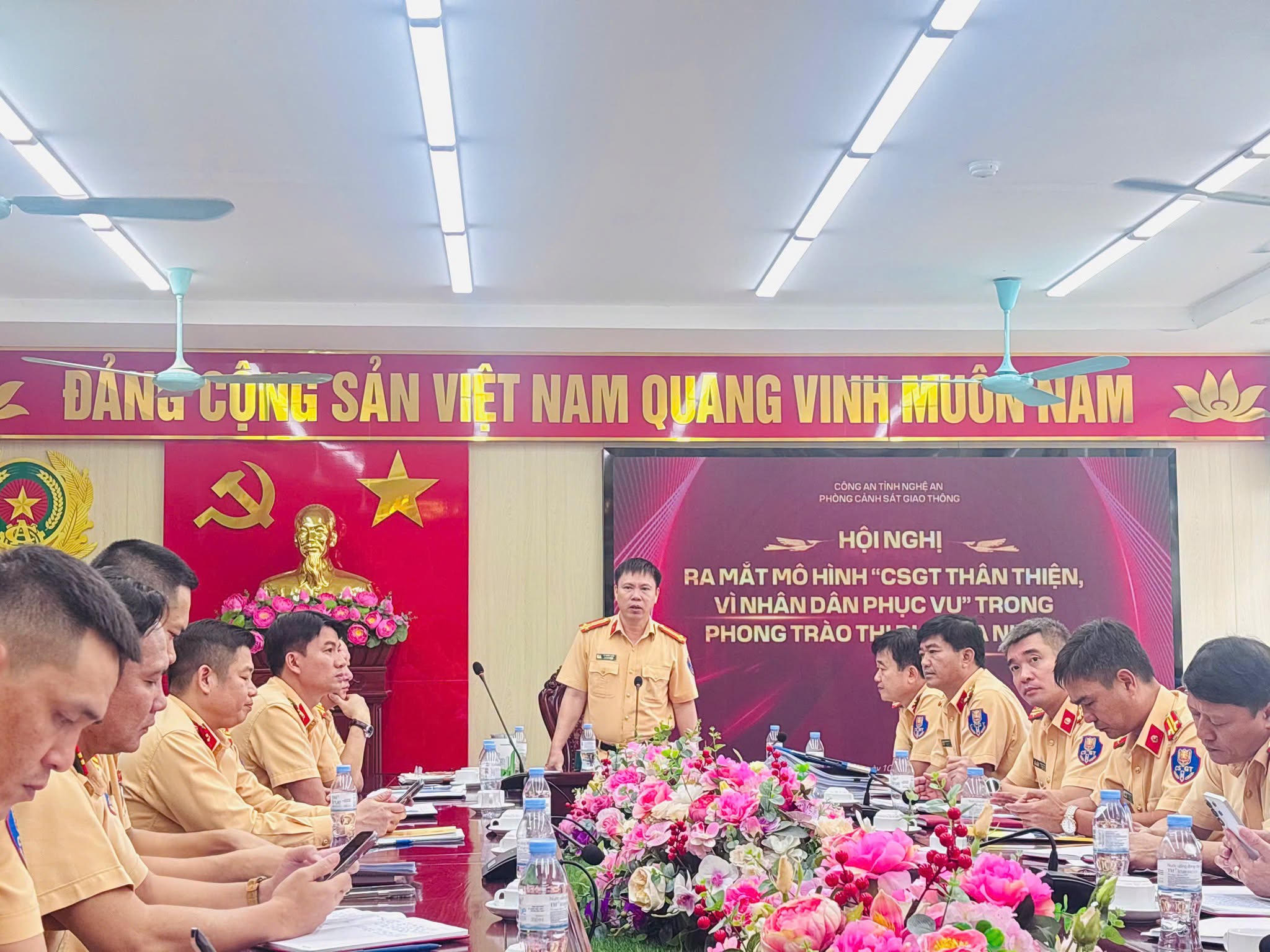 CSGT Nghệ An - Lấy sự hài lòng của nhân dân làm thước đo.
