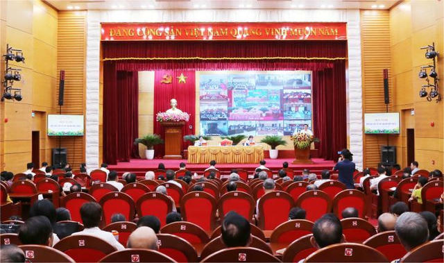 Ủy viên Bộ Chính trị Nguyễn Xuân Thắng tiếp xúc cử tri tại Quảng Ninh Ủy viên Bộ Chính trị Nguyễn Xuân Thắng tiếp xúc cử tri tại Quảng Ninh