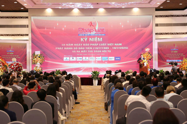 Bản tin tổng hợp 10/07: Kỷ niệm 40 năm ngày Báo Pháp luật Việt Nam phát hành số đầu tiên và ra mắt tòa soạn hội tụ Bản tin tổng hợp 10/07: Kỷ niệm 40 năm ngày Báo Pháp luật Việt Nam phát hành số đầu tiên và ra mắt tòa soạn hội tụ