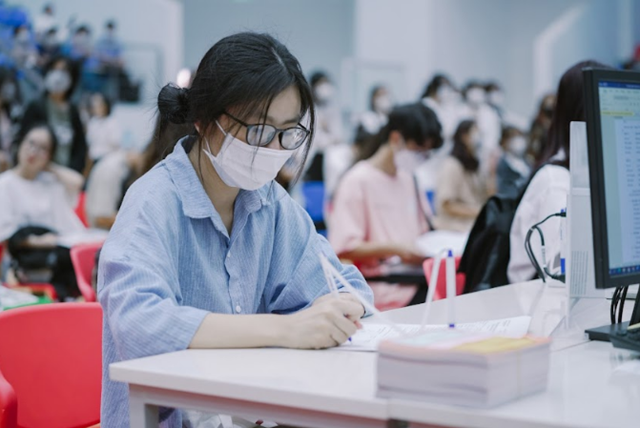 Bộ GD&ĐT đề xuất khung học phí mới cho năm học 2025–2026 Bộ GD&ĐT đề xuất khung học phí mới cho năm học 2025–2026