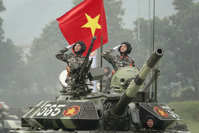 Gần 16.000 cán bộ, chiến sĩ tổng hợp luyện lần thứ ba