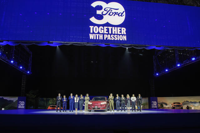 Ford giới thiệu mẫu xe điện đầu tiên nhân kỷ niệm 30 hoạt động tại Việt Nam Ford giới thiệu mẫu xe điện đầu tiên nhân kỷ niệm 30 hoạt động tại Việt Nam