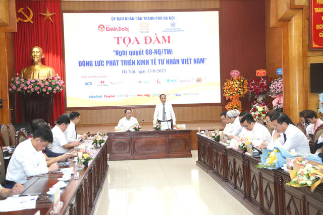 Nghị quyết 68-NQ/TW: 'Tiếp lửa' cho kinh tế tư nhân Thủ đô bứt phá
Nghị quyết 68-NQ/TW: 'Tiếp lửa' cho kinh tế tư nhân Thủ đô bứt phá