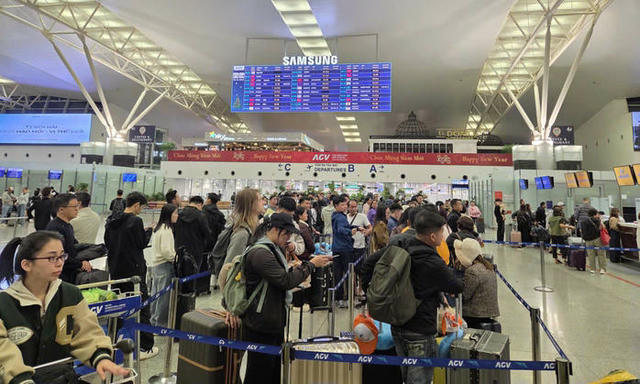 Dự báo dịp Tết lượng khách tăng vọt, ngành hàng không 'cấp tốc' lên phương án phục vụ