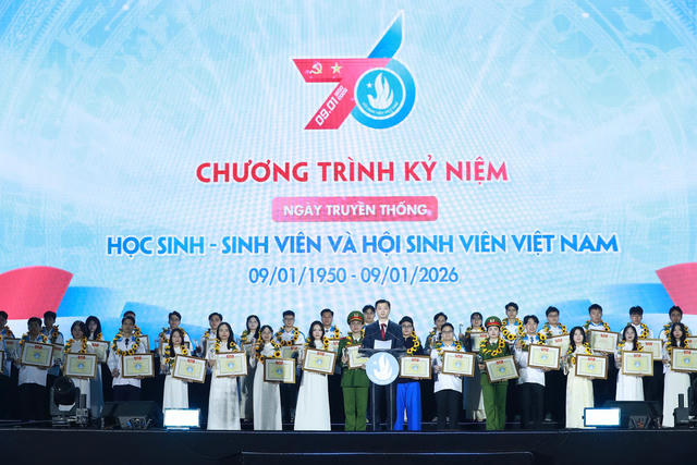 Tuổi trẻ học đường sôi nổi kỷ niệm 76 năm Ngày truyền thống học sinh, sinh viên Việt Nam năm 2025