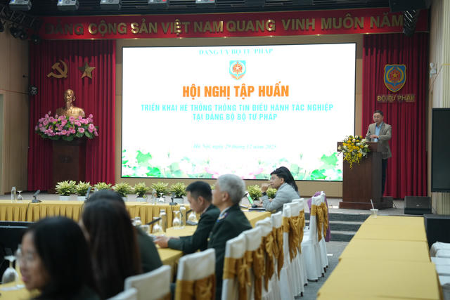 Tập huấn triển khai Hệ thống thông tin điều hành tác nghiệp tại Đảng bộ Bộ Tư pháp