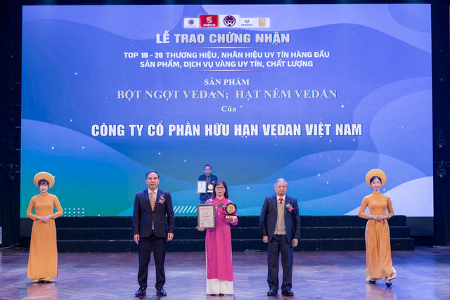 Vedan được trao Chứng nhận 'Top 10 Sản phẩm Vàng uy tín chất lượng Việt Nam năm 2025'