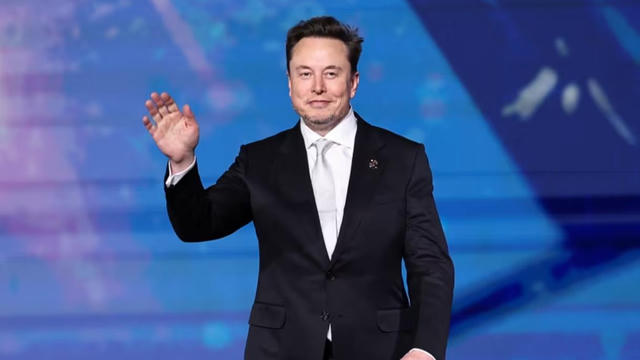 Đã giàu nay còn giàu hơn, Elon Musk trở thành người đầu tiên trên thế giới sở hữu khối tài sản 700 tỷ USD Đã giàu nay còn giàu hơn, Elon Musk trở thành người đầu tiên trên thế giới sở hữu khối tài sản 700 tỷ USD