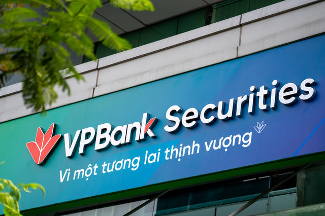 Vượt nhiều đối thủ gạo cội, VPBankS vào top 10 thị phần HoSE