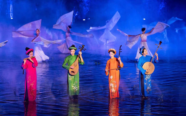 Nghị quyết số 80-NQ/TW của Bộ Chính trị về phát triển văn hóa Việt Nam: Tự hào vươn lên kỷ nguyên mới cùng văn hóa Việt