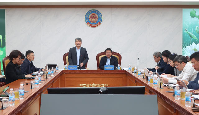 Đổi mới tư duy, xây dựng Luật Thủ đô (sửa đổi) với tầm nhìn dài hạn Đổi mới tư duy, xây dựng Luật Thủ đô (sửa đổi) với tầm nhìn dài hạn