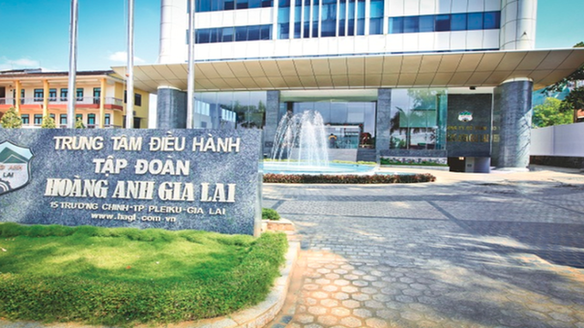 Hoàng Anh Gia Lai (HAG): Dồn 700 tỷ đồng trả nợ cho DATC sau khi thoái sạch vốn tại HAGL Agrico, lãi tồn đọng vẫn vượt 1.500 tỷ