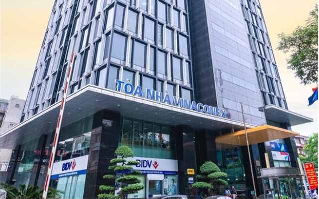 Vinaconex (VCG): Cổ phiếu nằm sàn với thanh khoản đột biến, sở hữu loạt 'đất vàng' sau thương vụ thâu tóm Viwaseen