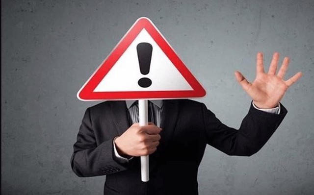 Phó Tổng giám đốc Sông Đà 2 (SD2) bị đình chỉ giao dịch, phạt tiền vì mua 'chui' cổ phiếu