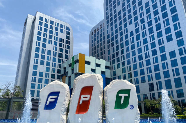 FPT cán mốc doanh thu hơn 70.000 tỷ đồng, mảng công nghệ nước ngoài ký mới vượt 1,5 tỷ USD