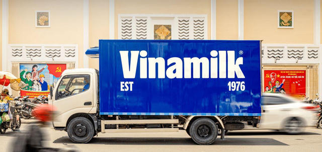 Vinamilk (VNM) đặt mục tiêu xuất khẩu tăng 15%, mở rộng chuỗi cửa hàng lên 1.000 điểm trong năm 2026