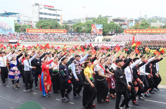 Chung sức, đồng lòng đưa đất nước đến đài vinh quang