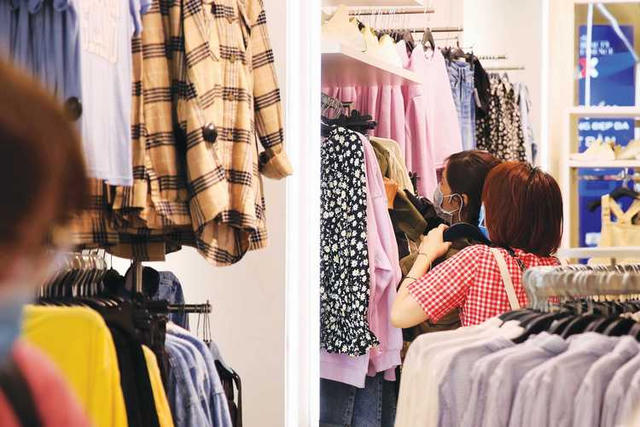 Lực đẩy từ 21,1 triệu lượt khách ngoại: Lời giải tăng trưởng mới cho thị trường bán lẻ thời trang nội địa