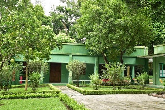 Thủ tướng Phạm Minh Chính dâng hương tưởng nhớ Chủ tịch Hồ Chí Minh