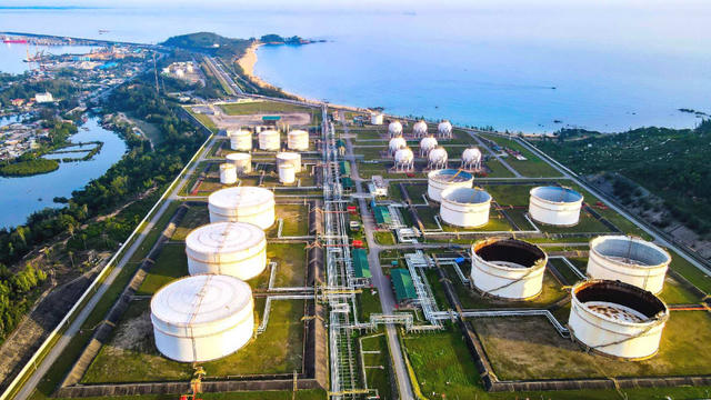 Lọc hóa dầu Bình Sơn (BSR): Lãi ròng quý IV vượt 3.000 tỷ đồng, ấn định lịch họp Đại hội đồng cổ đông năm 2026 Lọc hóa dầu Bình Sơn (BSR): Lãi ròng quý IV vượt 3.000 tỷ đồng, ấn định lịch họp Đại hội đồng cổ đông năm 2026