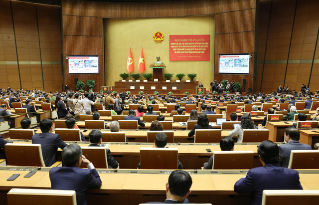 Hội nghị toàn quốc quán triệt và triển khai thực hiện các Nghị quyết của Bộ Chính trị về phát triển kinh tế nhà nước và phát triển văn hóa