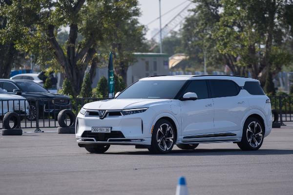 Chủ xe chia sẻ thẳng và thật về mẫu xe flagship VF 9 sau 1 tháng ‘về chung một nhà’: Trải nghiệm ‘out trình’ phân khúc SUV cỡ lớn