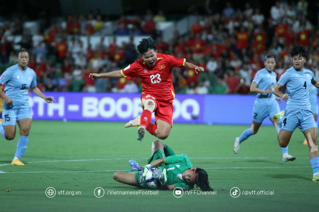 Đội tuyển nữ Việt Nam có 3 điểm nhọc nhằn Đội tuyển nữ Việt Nam có 3 điểm nhọc nhằn