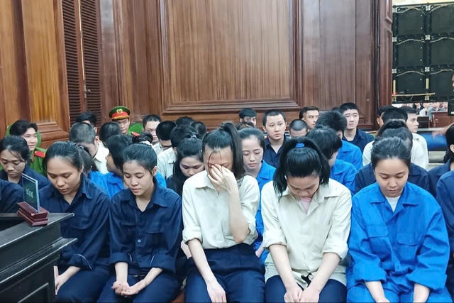 Án tù với 31 đối tượng lừa tiền hàng trăm chủ thẻ tín dụng Án tù với 31 đối tượng lừa tiền hàng trăm chủ thẻ tín dụng