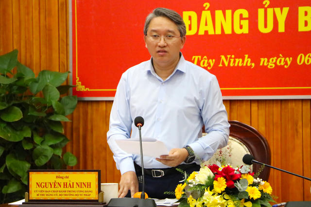 Bộ trưởng Bộ Tư pháp Nguyễn Hải Ninh làm việc tại Tây Ninh