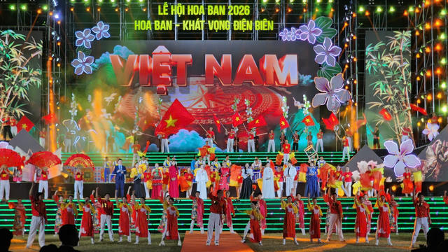 Rực rỡ đêm Khai mạc Lễ hội Hoa Ban năm 2026 ở Điện Biên Rực rỡ đêm Khai mạc Lễ hội Hoa Ban năm 2026 ở Điện Biên