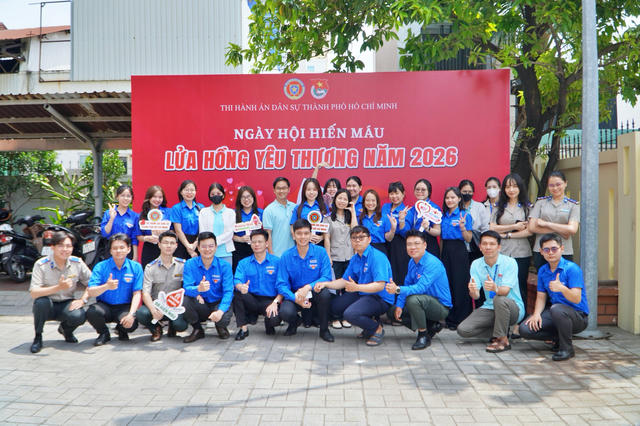 Hơn 150 cán bộ, công chức Thi hành án dân sự TP HCM tham gia Ngày hội hiến máu “Lửa hồng yêu thương” Hơn 150 cán bộ, công chức Thi hành án dân sự TP HCM tham gia Ngày hội hiến máu “Lửa hồng yêu thương”