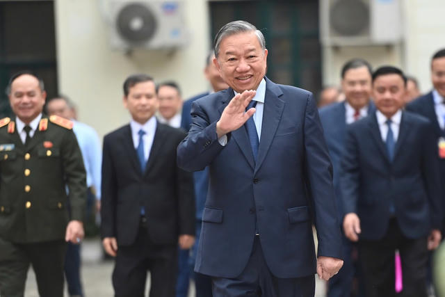 Tổng Bí thư Tô Lâm bỏ phiếu bầu cử đại biểu Quốc hội khóa XVI và HĐND các cấp