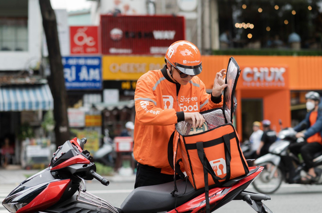 Nhằm giữ chân khách hàng, ví điện tử, app công nghệ đua nhau 'tung' chương trình hỗ trợ tiền xăng, hoàn tiền Nhằm giữ chân khách hàng, ví điện tử, app công nghệ đua nhau 'tung' chương trình hỗ trợ tiền xăng, hoàn tiền