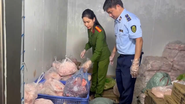 Tăng cường kiểm tra, xử lý các trường hợp vi phạm quy định về an toàn thực phẩm