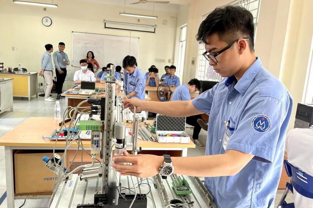 Đề xuất quy định mới về xếp lương giáo viên trung học nghề