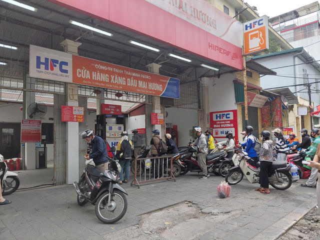 Lấy ý kiến chi 8.000 tỷ đồng ngân sách tạm ứng cho Quỹ bình ổn giá xăng dầu 