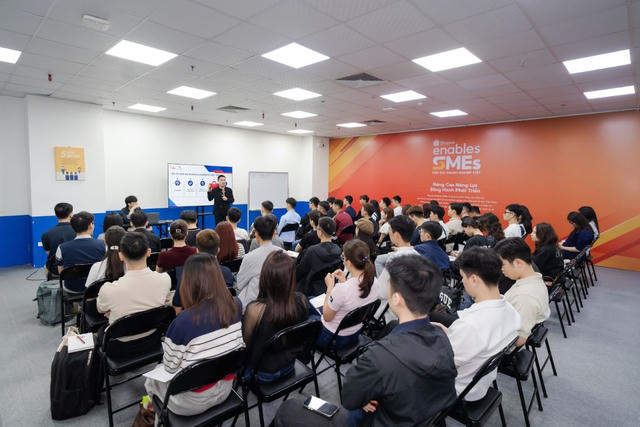 Khởi động 'Tiếp sức doanh nghiệp Việt 2026' cho SMEs Việt phát triển kinh doanh dài hạn trên TMĐT