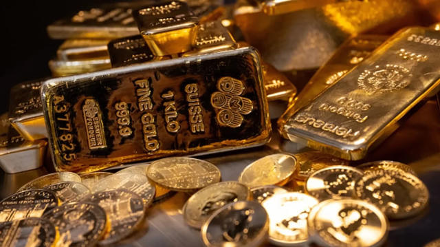 Giá vàng ngày 4/4: Vàng thế giới chịu áp lực giảm, vàng miếng SJC đi ngang 