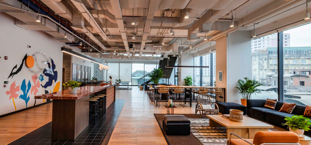 Giá thuê văn phòng hạng A tại TP.HCM và Hà Nội duy trì mức cao, lọt top đắt đỏ khu vực