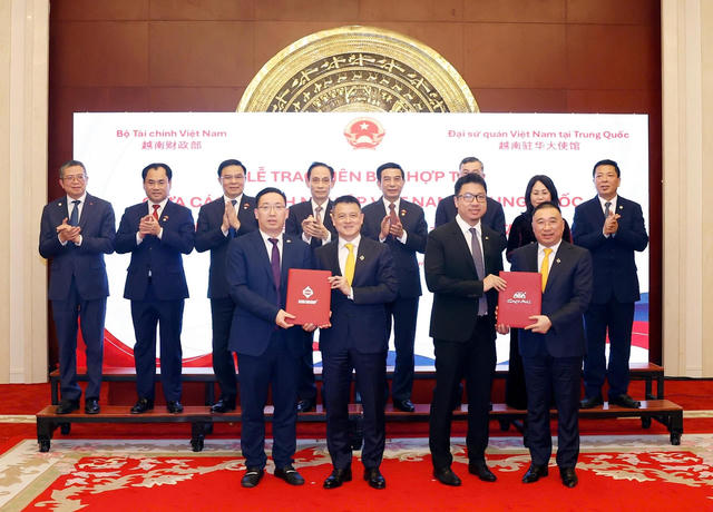 Sun Group ký biên bản ghi nhớ trị giá 2,3 tỷ USD hợp tác với 'ông lớn' thiết kế nội thất của Trung Quốc