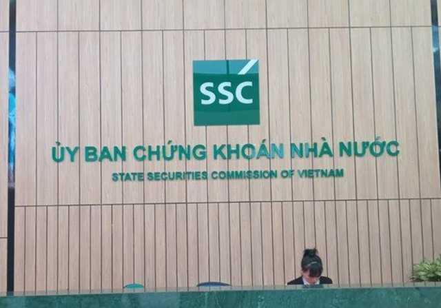 Ủy ban Chứng khoán Nhà nước vừa ra thông báo khuyến cáo nhà đầu tư, tổ chức, cá nhân tham gia đầu tư trên thị trường chứng khoán.