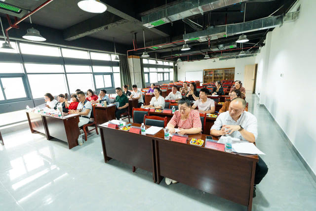 Tăng cường hợp tác giáo dục nghề nghiệp và lao động Việt – Trung, mở ra hướng phát triển nguồn nhân lực chất lượng cao