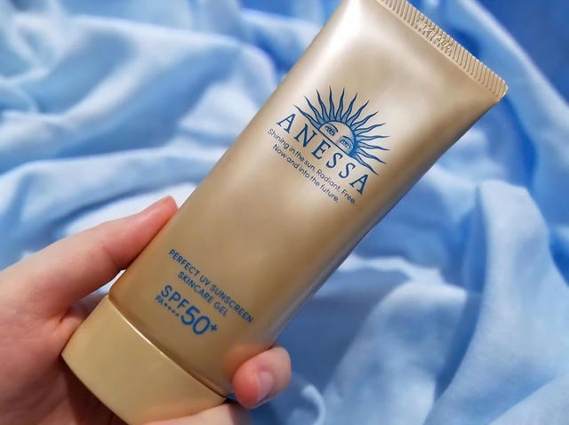 Kem chống nắng Anessa, Skin Aqua cùng loạt mỹ phẩm ‘quen mặt’ bị thu hồi, tiêu hủy 