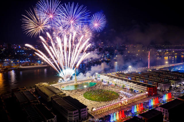 Dồn dập sự kiện dịp lễ 30/4, Vinhomes Royal Island hút khách, kích hoạt hệ sinh thái kinh doanh