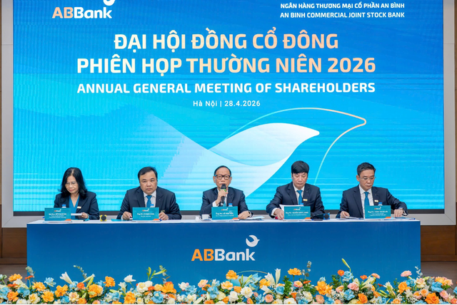 ĐHĐCĐ ABBank (ABB) 2026: Chủ tịch Vũ Văn Tiền tiết lộ lý do trở lại ghế 'nóng', chốt kế hoạch chuyển sàn HOSE